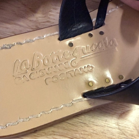 La Bottegucia Black and Tan Sandals - Picture 2 of 4